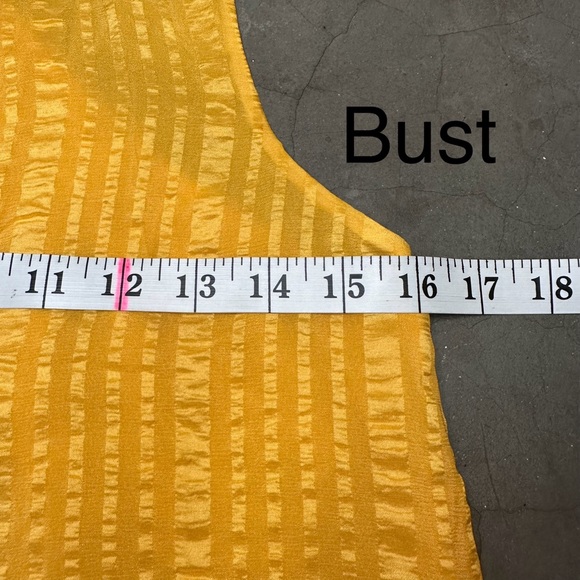 Frame Crinkled Silk Chiffon Pullover Halter Top in Kumquat Yellow Sz XS - Picture 6 of 8